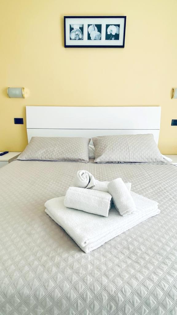Residence Altea Riccione Eksteriør billede
