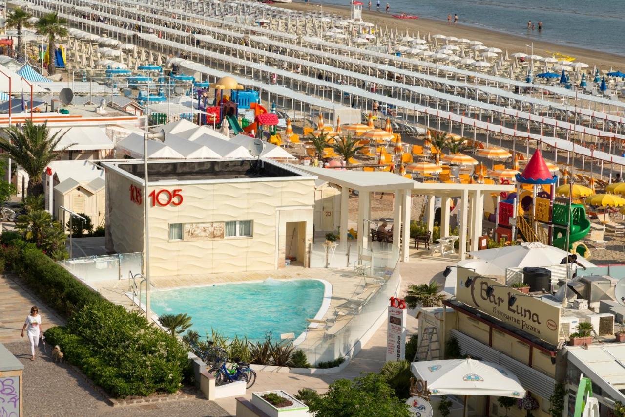 Residence Altea Riccione Eksteriør billede